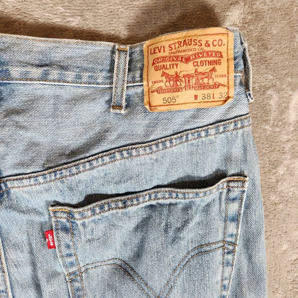 Levi's 505‎ Jeans Men's 36X33 (Tag 38X32) Blue Denim Regular Fit
